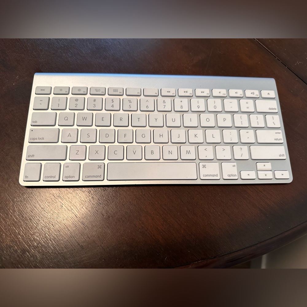 Wireless Apple Keyboard